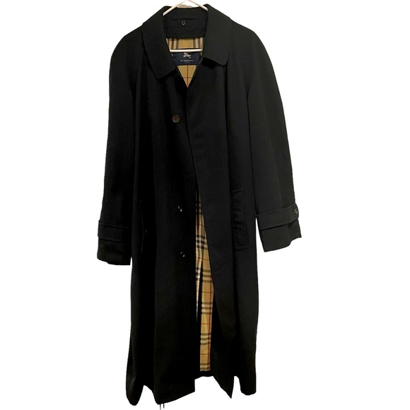 Burberry black trench coat men’s 38R